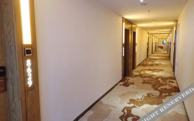 Zhuoyue Business Hotel (Hengshuihu Branch)