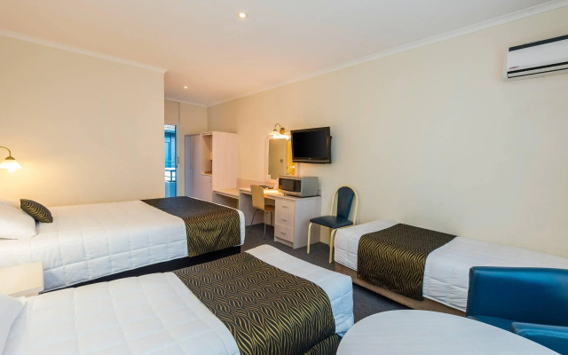 Comfort Inn All Seasons