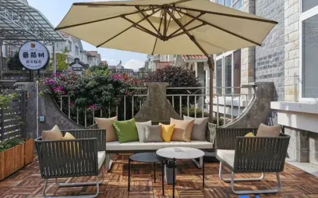 Tomato tree Youth Hostel