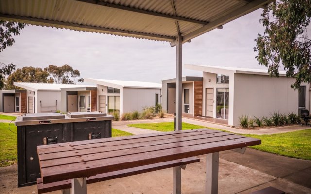 Deakin Geelong Units