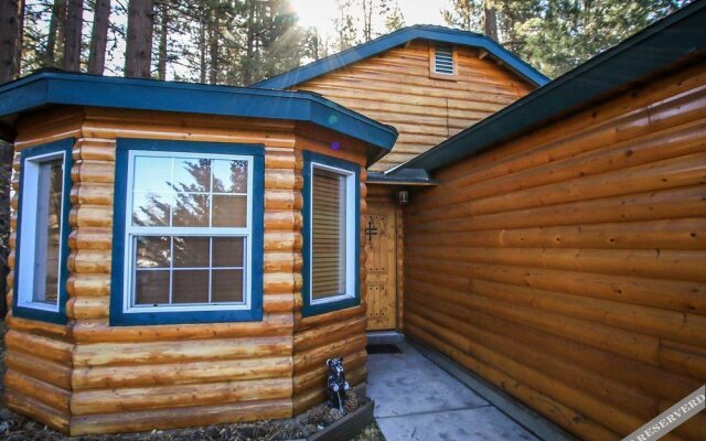 Comfy Cabin 1370 by RedAwning