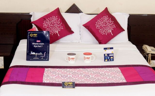OYO 1839 Hotel Royal Inn