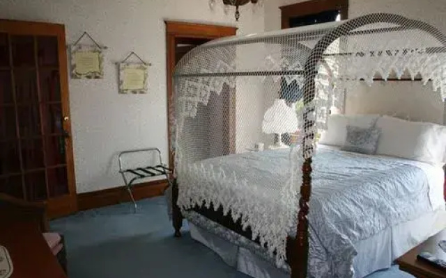 Franklin Street Station B&B
