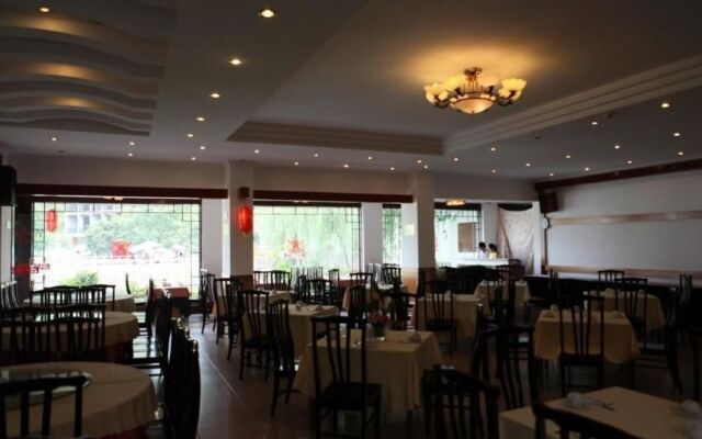 Li River Hotel