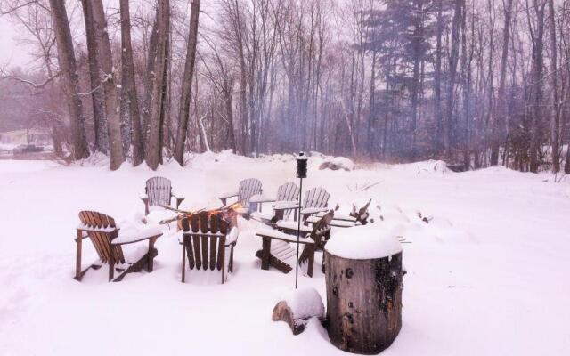 Adirondack Spruce Lodge