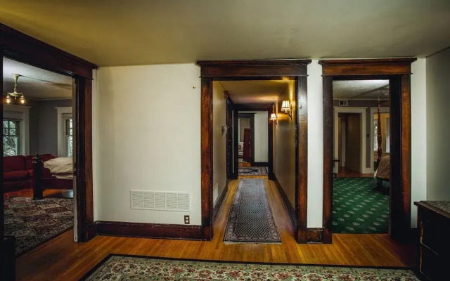 Rogers House Bed & Breakfast Inn