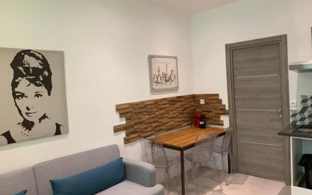Appartement Centre Cannes - Rue Montaigne