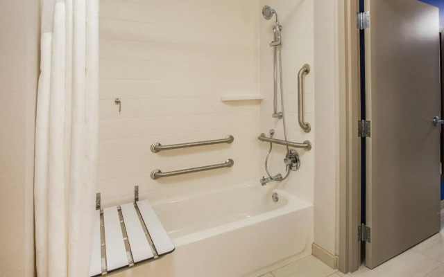 Holiday Inn Express & Suites Englewood Denver South by IHG