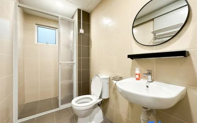 Razak City Residences A3 by Favspace