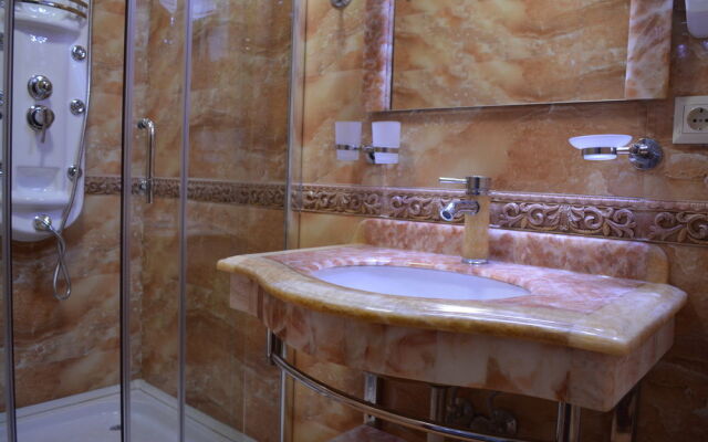 Gold Boutique Rustaveli