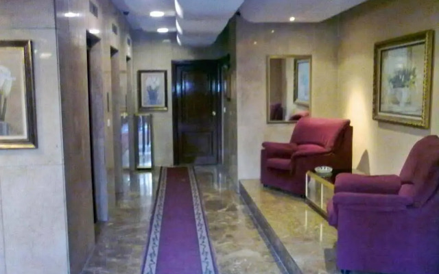 Apartamentos Ray