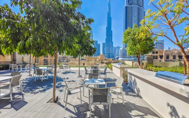 Lavishly Elegant 2BR with Breathtaking Burj View