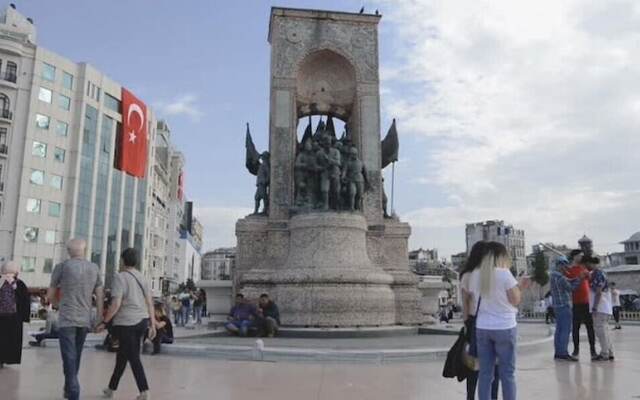 Taksim Square Apart