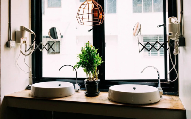Monomer Hostel Bangkok