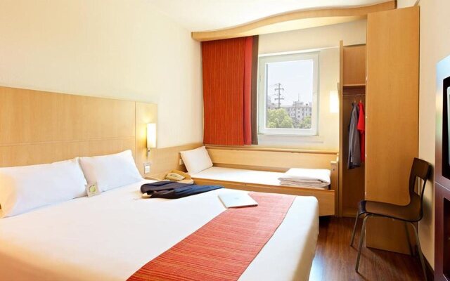 ibis Hangzhou Huanglong