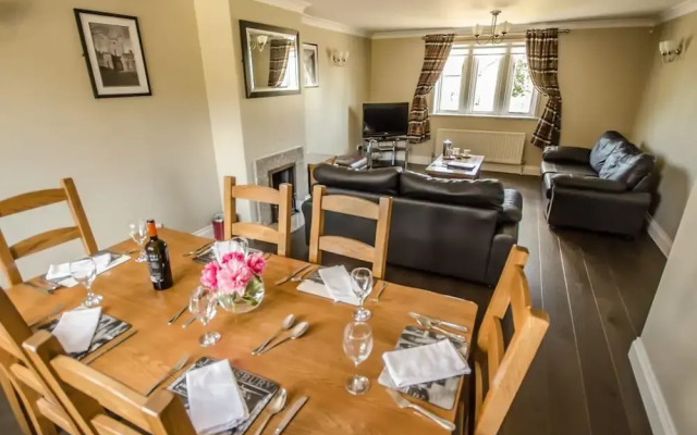 Plawsworth Aparthotel