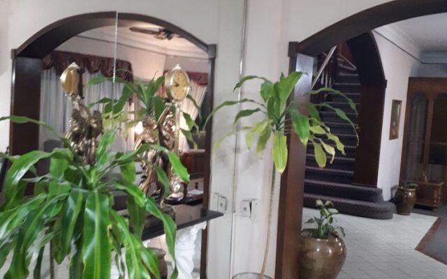 Hotel Alcazar
