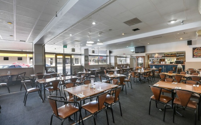 The Union Club Hotel – Restaurant – Colac