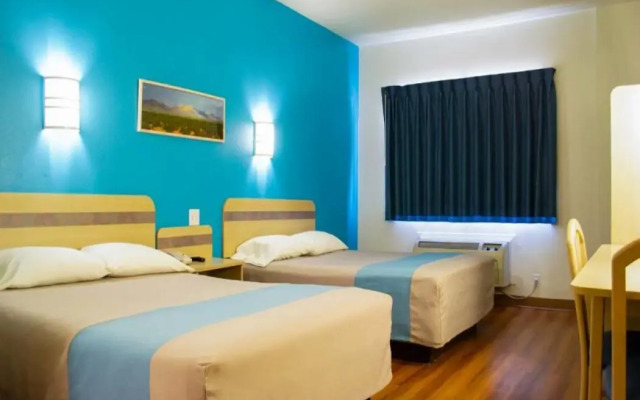Motel 6 Las Cruces, NM - Telshor