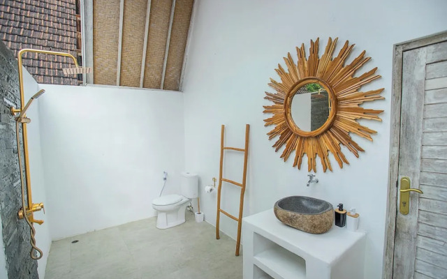 Sunset House Ceningan