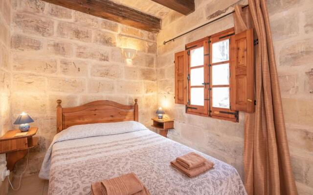 3 Bedroom House of Character in Rabat Near Mdina