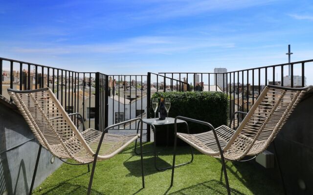 Brighton Getaways - Panoramic Penthouse
