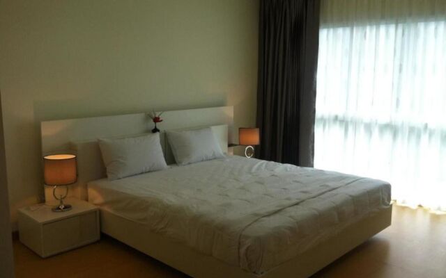 GoldStone Residency Patong , Phuket