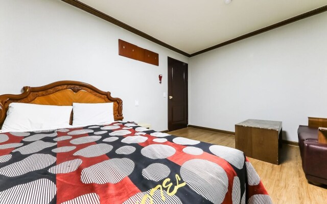 Daejeon Yuseong Hotel 141