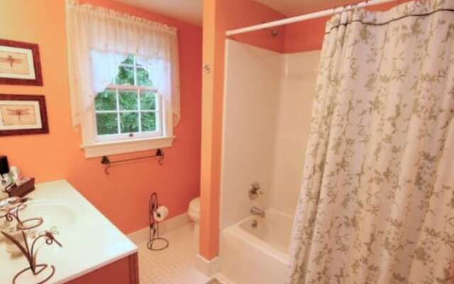 Frog Hollow Bed and Breakfast