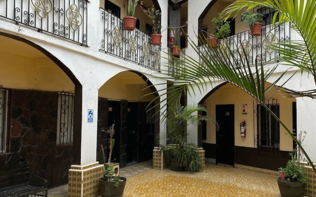 Hotel Yolanda
