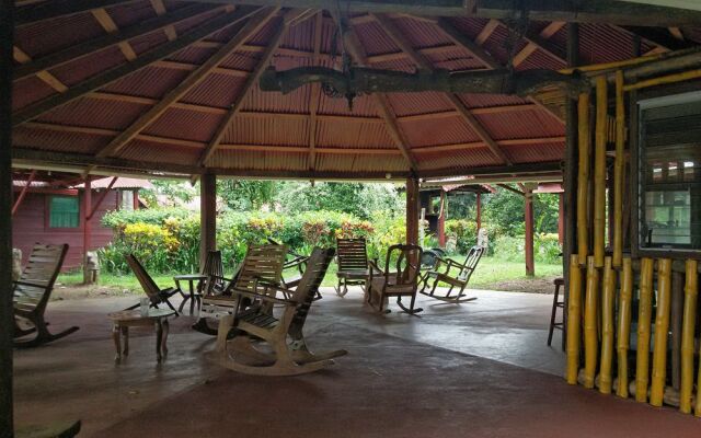 Montecristo River Lodge