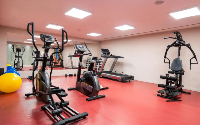 Almуros Beach Resort and Spa