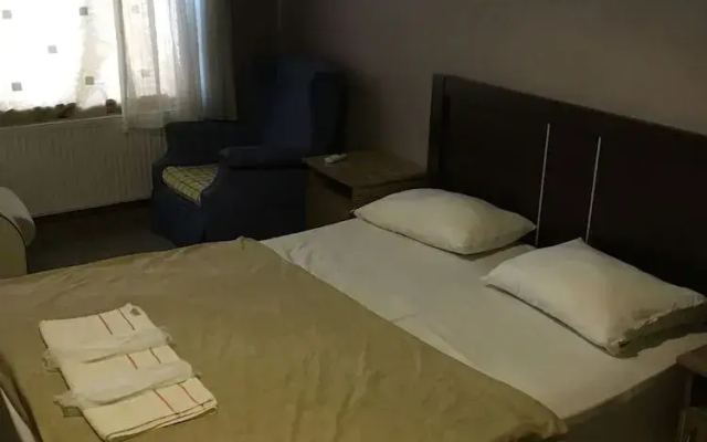Taç Home