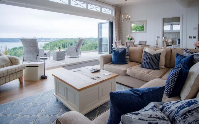 Shearwater 30 - 2 Bedroom Lodge - Summerhill