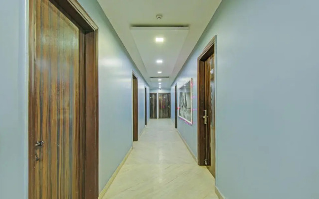 OYO 82467 Twilight Inn