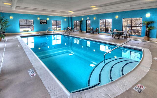 Hampton Inn & Suites Kalamazoo - Oshtemo
