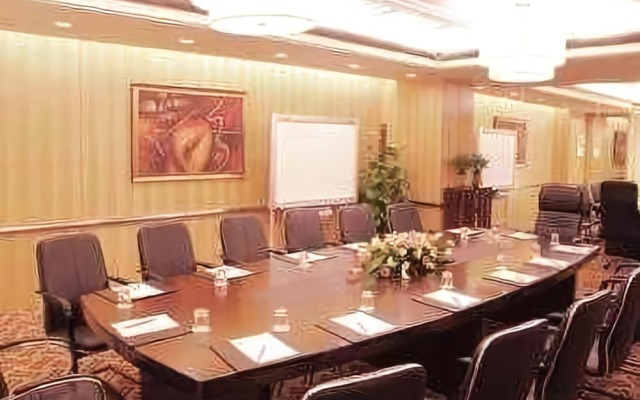 Intercity Guangzhou East Railway Station Hotel