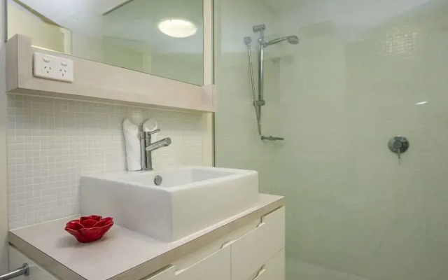 1 Bright Point Apartment 1208