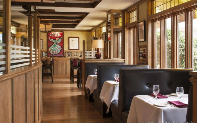 Four Points By Sheraton Norwood