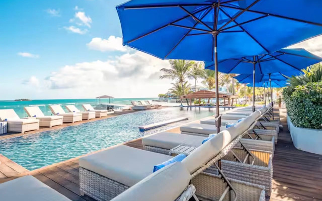 Hodges Bay Resort & Spa, an HQ Luxury Resort & Residences
