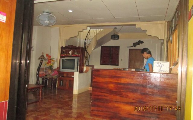 Lagrosa Backpackers