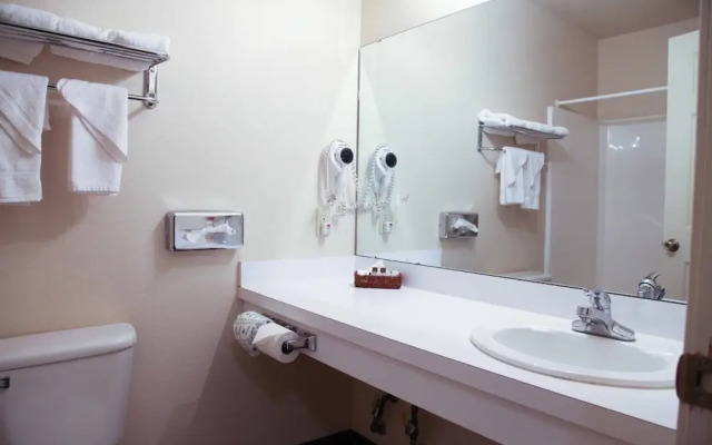 Candlelight Inn & Suites Hwy 69 near McAlester