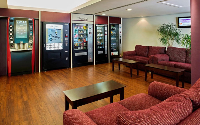 Courtyard by Marriott London Gatwick Airport