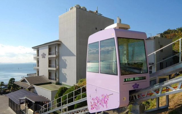 Kirakankou Hotel