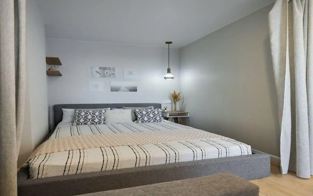Apartments on Larina street 45c6-3