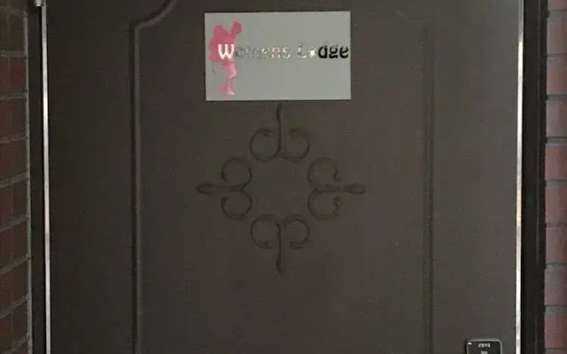 Womens Lodge - Hostel