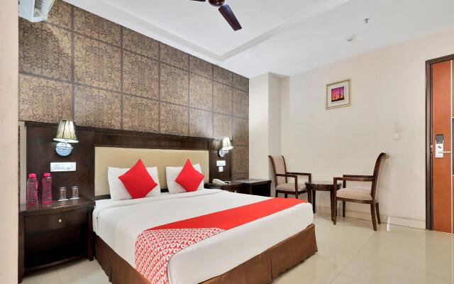 Capital O 12384 Hotel Rudra Grand