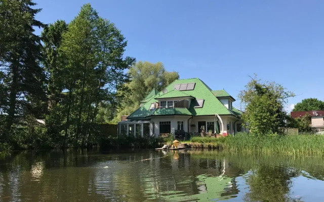 Moderne Maisonette-Wohnung Am Karpfenteich; Modern Apartment With View Of The Carp Pond