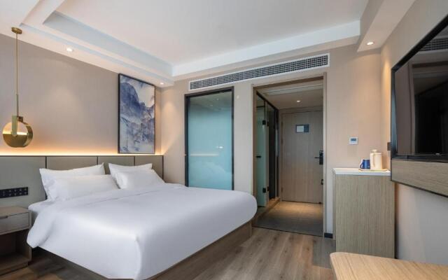 Xinhuating Business Hotel