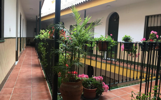 Cosy Apartment with Terrace in the Centre of Seville